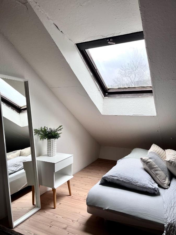 Loft Apartment Close To Metro Palmovka プラハ エクステリア 写真